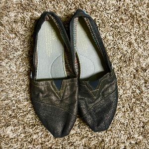 Toms shoes